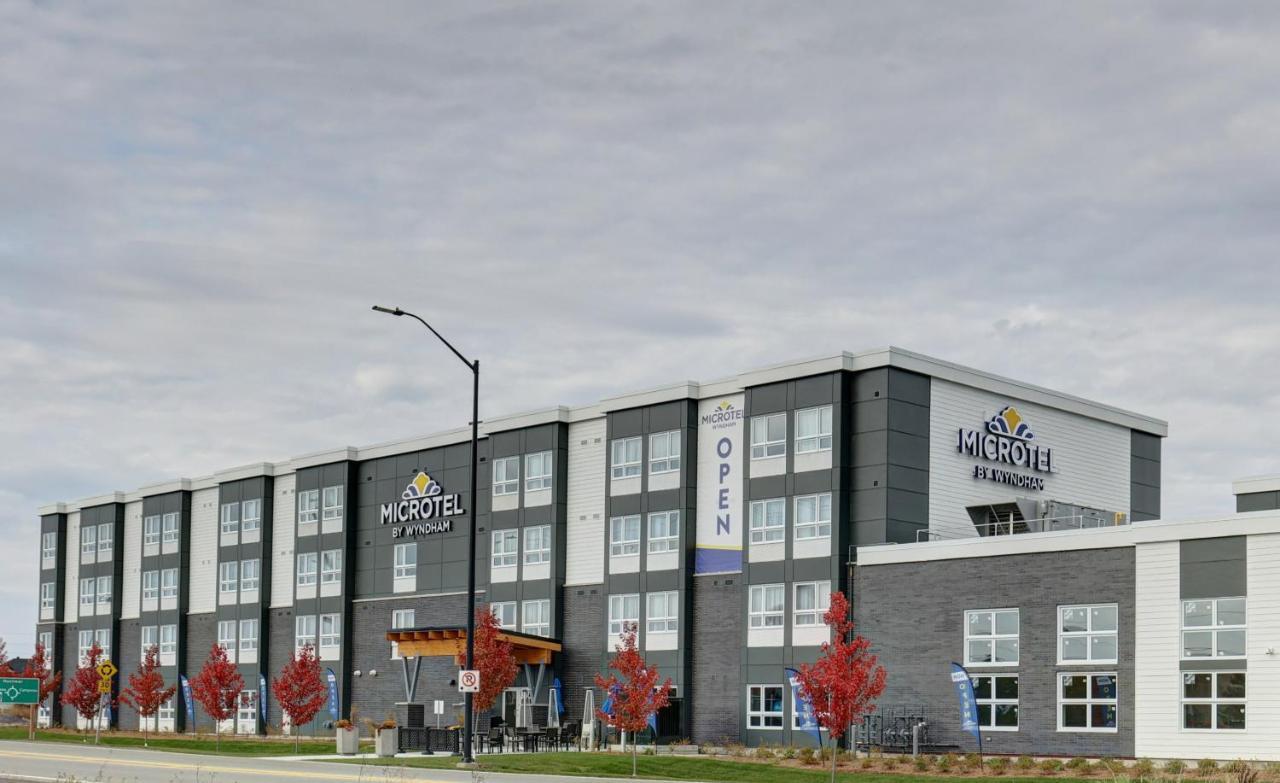 Microtel Inn & Suites By Wyndham Kanata Ottawa West Exterior foto
